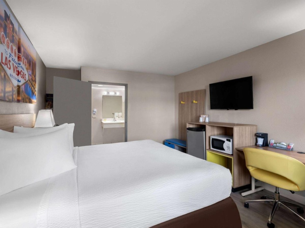 Days Inn by Wyndham Las Vegas Airport Near the Strip Image 15